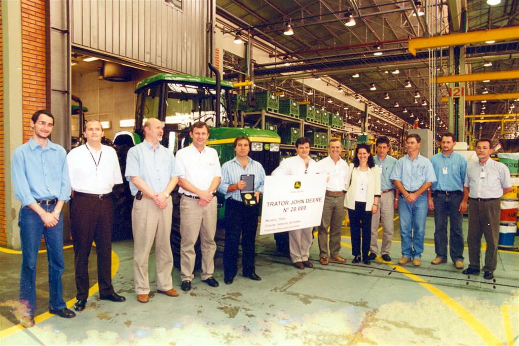 Zuleica participou da entrega do trator número 20.000 fabricado pela John Deere no Brasil